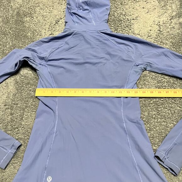 Lululemon Runbeam Hoodie Womens Small ?? Purple Lightweight Running Hair Hole - Picture 6 of 7